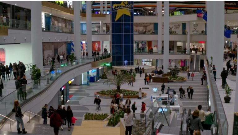 Skandal0ze:Babai raportoi se djali 12-vjeçar iu sulmua seksualisht në Prishtina Mall, i dyshuar mirëmbajtësi i tualetit