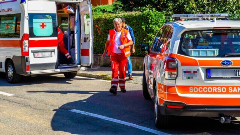 Në Itali punëtori vdes nga vapa në mes të rrugës, temperatura 40 gradë