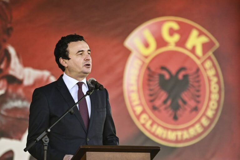 Kurti: Ka trefishim të numrit të veteranëve, mos ta dëmtojmë luftën çlirimtare