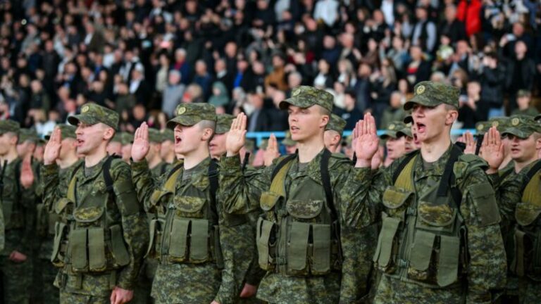 “Do t’i qëndroj plotësisht besnik Republikës së Kosovës” – deklarata emocionuese e betimit të rekrutëve të FSK-së